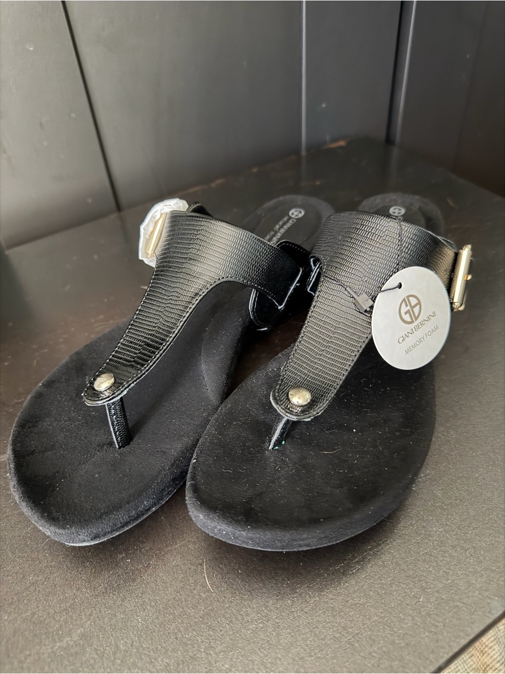 Giani Bernini Black Thong Sandals with Gold Accents